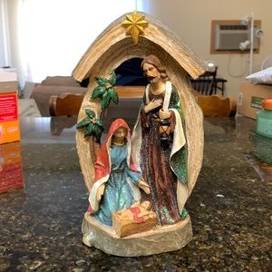 Nativity Scene Figurine